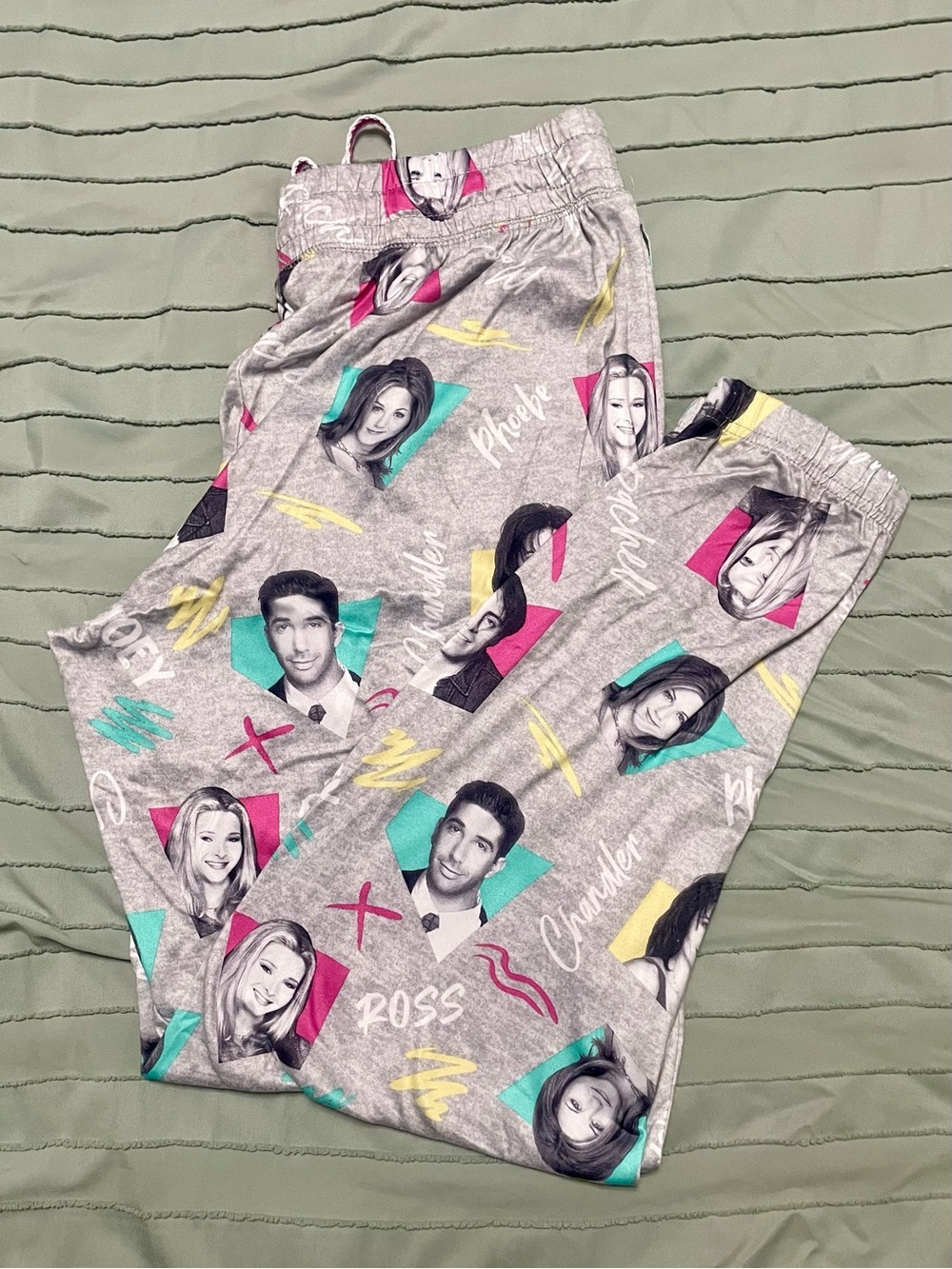 Friends TV Show Cast Print Pajama Pants Joggers Medium (8/10) - Like New